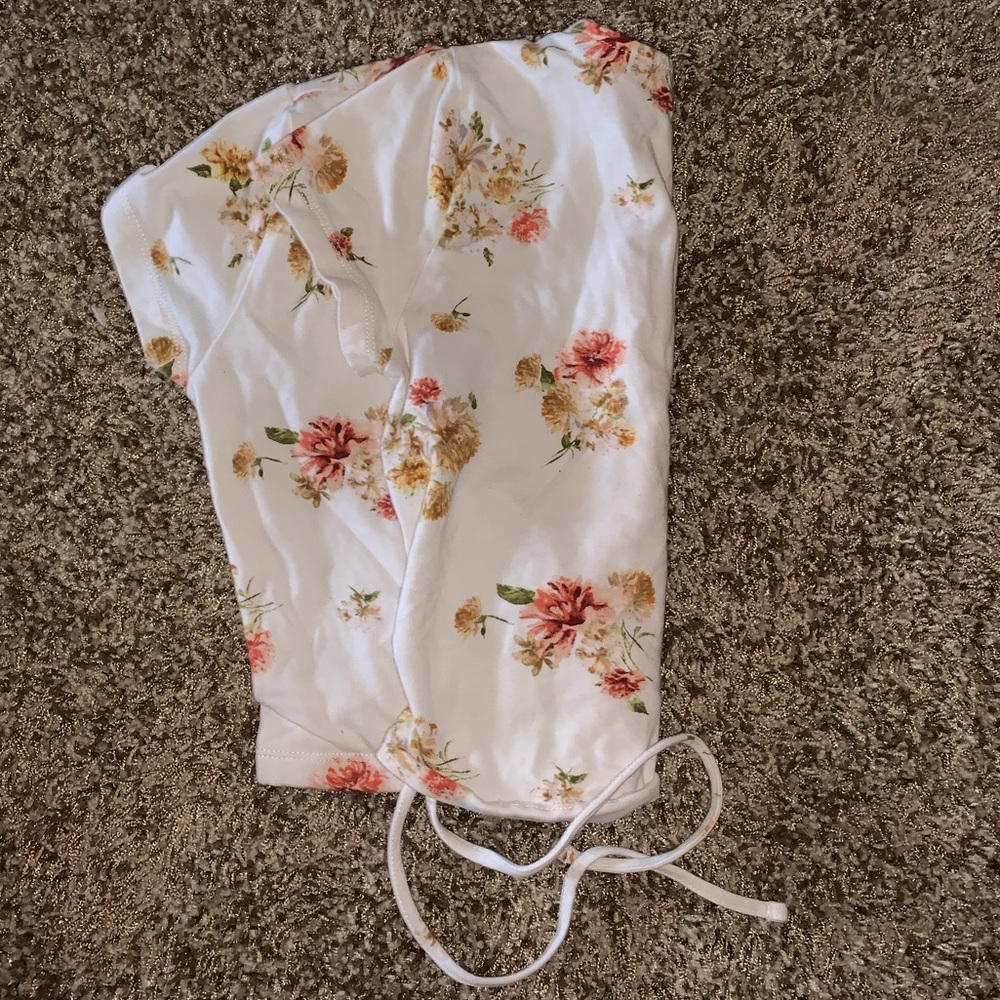 Forever 21 White Floral Crop Top